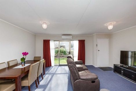 Photo of property in 1b John F Kennedy Drive, Milson, Palmerston North, 4414