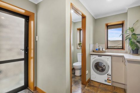 Photo of property in 41 Highgrove, Saint Clair, Dunedin, 9012