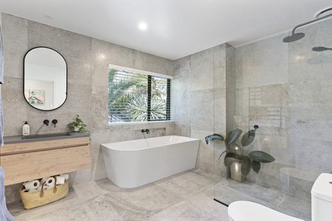 Photo of property in 60 John Gill Road, Shelly Park, Auckland, 2014