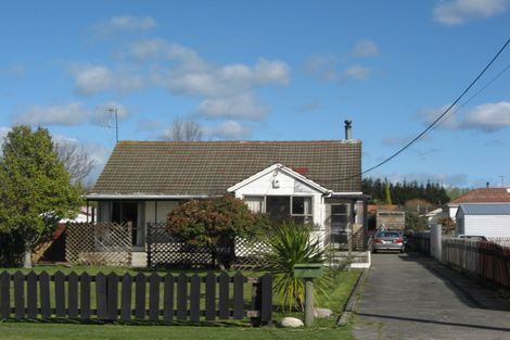 Photo of property in 15 Bibby Street, Waipawa, 4210