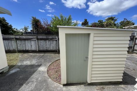 Photo of property in 15 Manawatu Street, Hokowhitu, Palmerston North, 4410