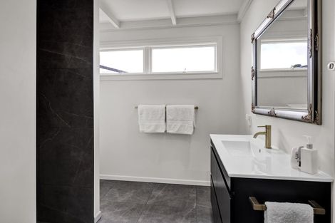 Photo of property in 56 Vogel Street, Hawera, 4610