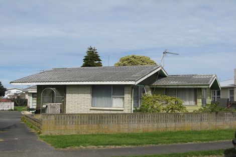 Photo of property in 20a Waitote Street, Castlecliff, Whanganui, 4501