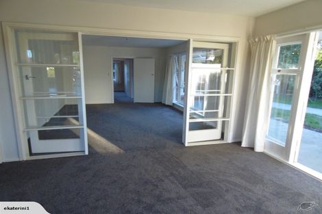 Photo of property in 1 Ambleside Drive, Burnside, Christchurch, 8053