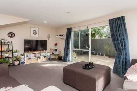 Photo of property in 4/487 Hereford Street, Linwood, Christchurch, 8011