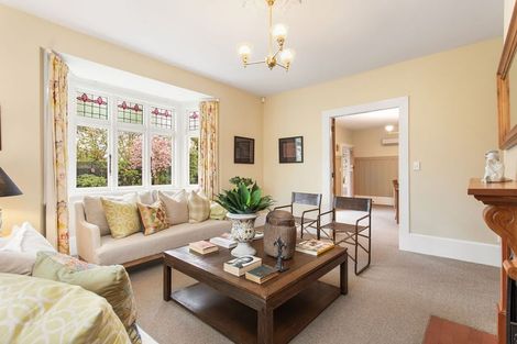 Photo of property in 106 Fendalton Road, Fendalton, Christchurch, 8014