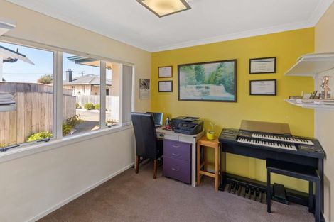 Photo of property in 3 Pharazyn Street, Gonville, Whanganui, 4500