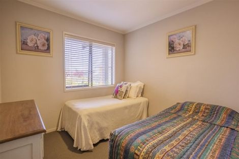 Photo of property in 1 Carroll Place, Owhata, Rotorua, 3010