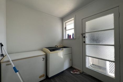 Photo of property in 25 Paul Crescent, Fairfield, Hamilton, 3214