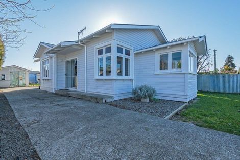 Photo of property in 98 Wood Street, Takaro, Palmerston North, 4410