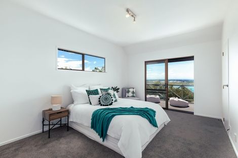 Photo of property in 68 Cannon Hill Crescent, Mount Pleasant, Christchurch, 8081