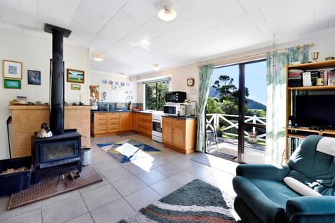Photo of property in 3 Field Terrace, Okiwi Bay, French Pass, 7193