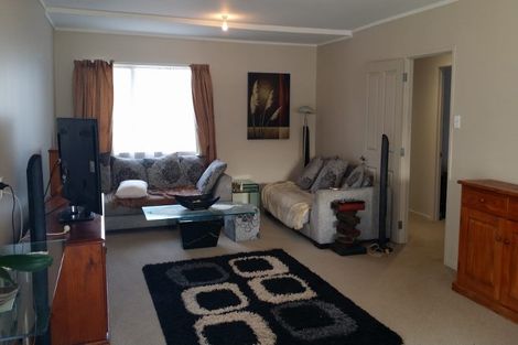 Photo of property in 13 Bridge Avenue, Te Atatu South, Auckland, 0610