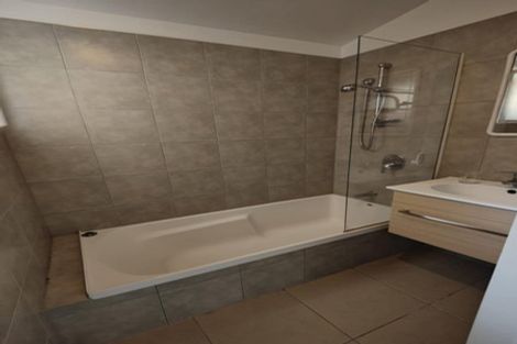 Photo of property in 48a North Avon Road, Richmond, Christchurch, 8013