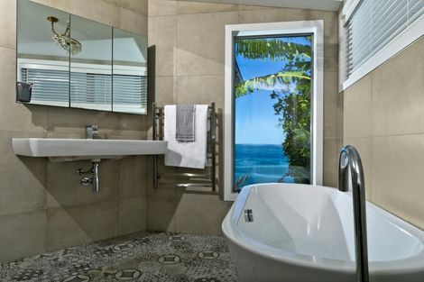 Photo of property in 63 Tiri Road, Manly, Whangaparaoa, 0930