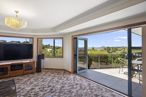 Photo of property in 6 Owen Place, Omokoroa, 3114