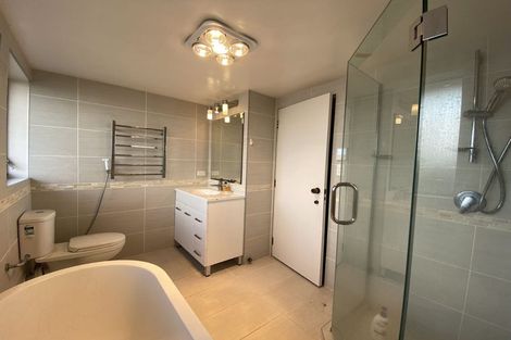 Photo of property in 12 Hedge Row, Sunnyhills, Auckland, 2010