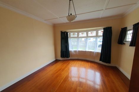 Photo of property in 9 Akatea Street, Berhampore, Wellington, 6023
