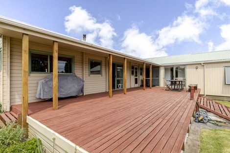 Photo of property in 280 Corbett Road, Paraite, New Plymouth, 4373