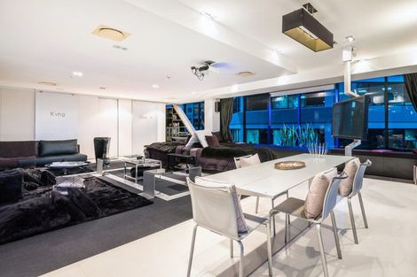 Photo of property in 3a/2 Saint Martins Lane, Grafton, Auckland, 1010