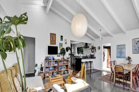 Photo of property in 23 Prudence Place, Oakura, 4314