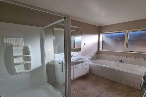 Photo of property in 13 Albert Street, Pukekohe, 2120