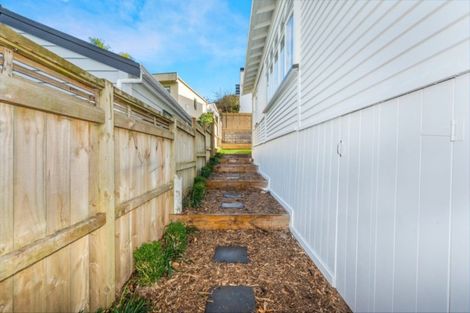 Photo of property in 24a Hunter Street, Hamilton Lake, Hamilton, 3204