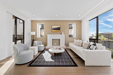 Photo of property in 8 Kumukumu Road, Long Bay, Auckland, 0630