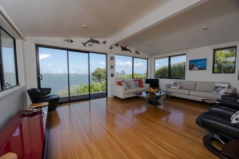 Photo of property in 40 Du Fresne Place, Russell, 0202