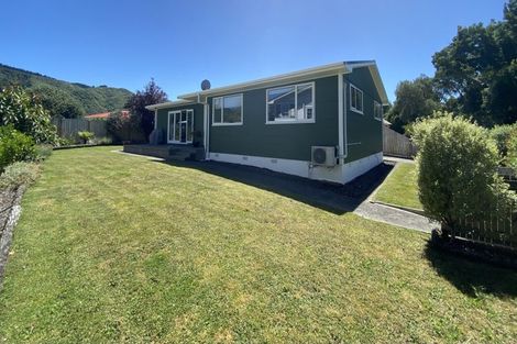 Photo of property in 81 California Drive, Totara Park, Upper Hutt, 5018