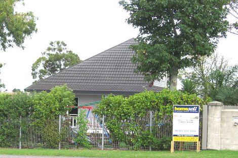 Photo of property in 251a Royal Road, Massey, Auckland, 0614