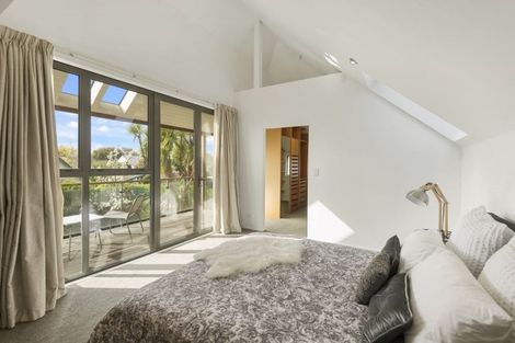 Photo of property in 3 Merivale Lane, Merivale, Christchurch, 8014