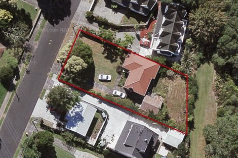 Photo of property in 43 Beaubank Road, Kelston, Auckland, 0602