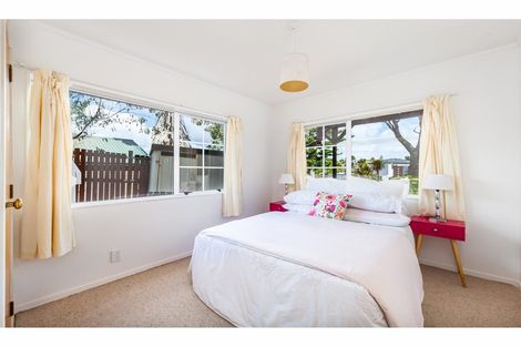 Photo of property in 31 John Davis Road, Mount Roskill, Auckland, 1041