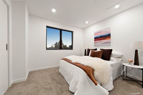 Photo of property in 2/13 Crosby Road, West Harbour, Auckland, 0618