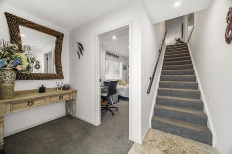 Photo of property in 70 Chesham Avenue, Waipahihi, Taupo, 3330