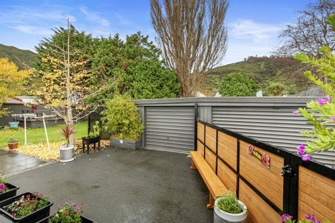Photo of property in 17 Feist Street, Naenae, Lower Hutt, 5011