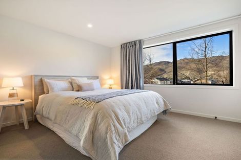 Photo of property in 33 Midlothian Avenue, Cromwell, 9310