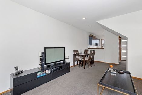 Photo of property in 2/96 Wainui Street, Riccarton, Christchurch, 8041