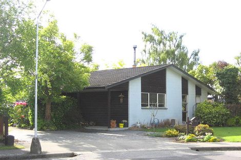 Photo of property in 6 Fraser Place, Rangiora, 7400
