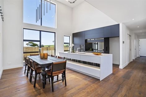 Photo of property in 2 Luff Place, Long Bay, Auckland, 0630