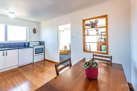 Photo of property in 7 Tower Crescent, Durie Hill, Whanganui, 4500