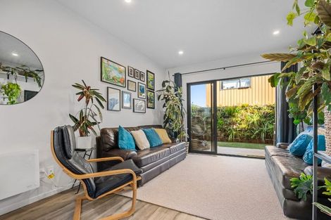 Photo of property in 1/22 Ryburn Road, Mount Wellington, Auckland, 1062