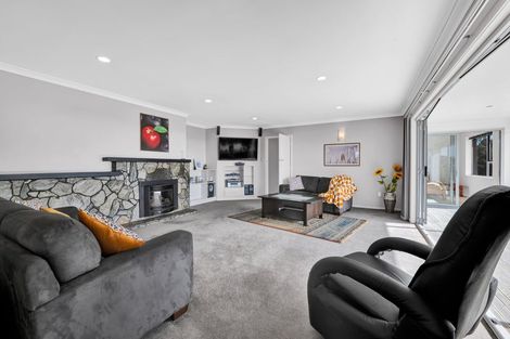 Photo of property in 29 Whakapaki Street, Urenui, 4375