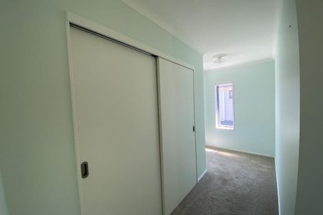 Photo of property in 10 Cresswell Place, Johnsonville, Wellington, 6037