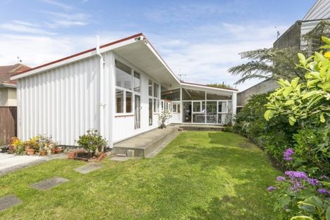 Photo of property in 11 Strathmore Avenue, Strathmore Park, Wellington, 6022