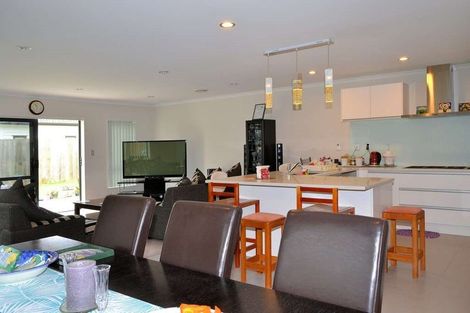 Photo of property in 4 Aster Place, Flat Bush, Auckland, 2019