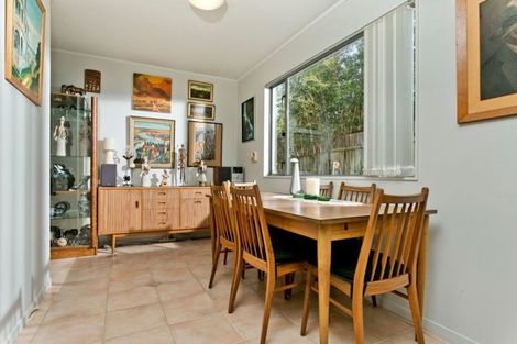 Photo of property in 1/37 Holland Road, Hillcrest, Auckland, 0627