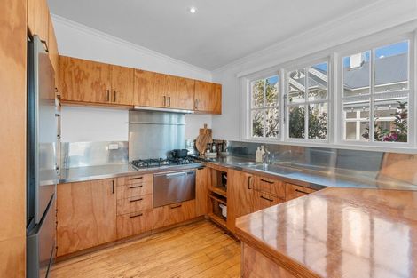 Photo of property in 11 Hereford Street, Roslyn, Dunedin, 9010