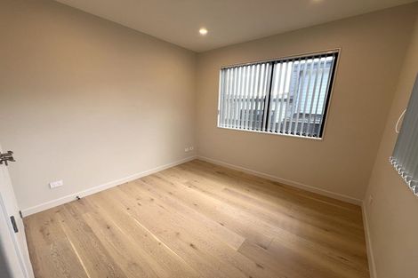 Photo of property in 10 Rossbeg Lane, Flat Bush, Auckland, 2019